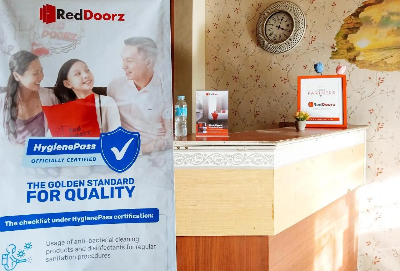 Reddoorz Near Davao Airport Hotel